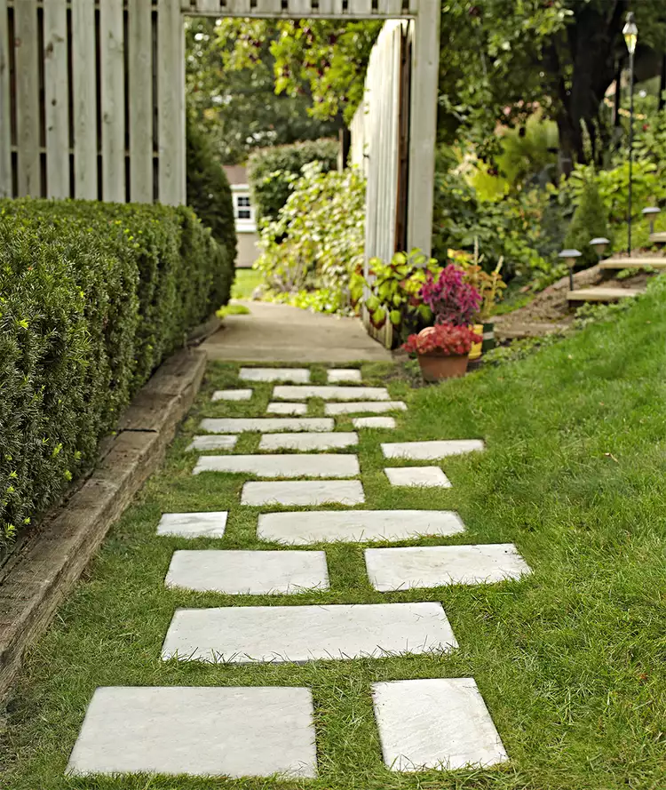 How to Make a Stepping Stone Paver Walkway
