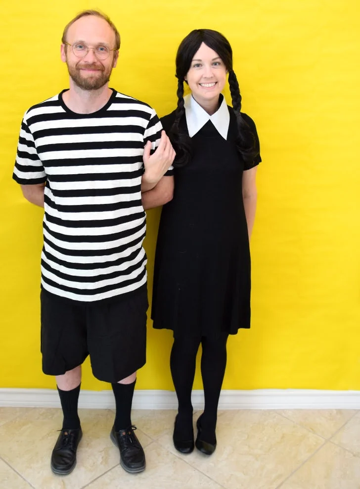 Easy Wednesday Addams Costume Ideas - Wednesday Addams Halloween DIY