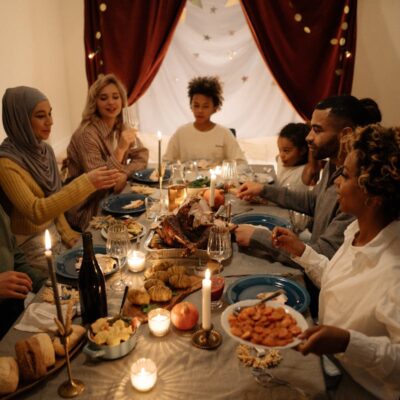 hosting thanksgiving dinner